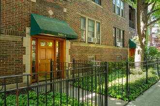 Wrightwood Burling in Chicago, IL - Building Photo - Building Photo