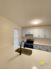 947 Ashley Ln in Fort Walton Beach, FL - Building Photo - Building Photo