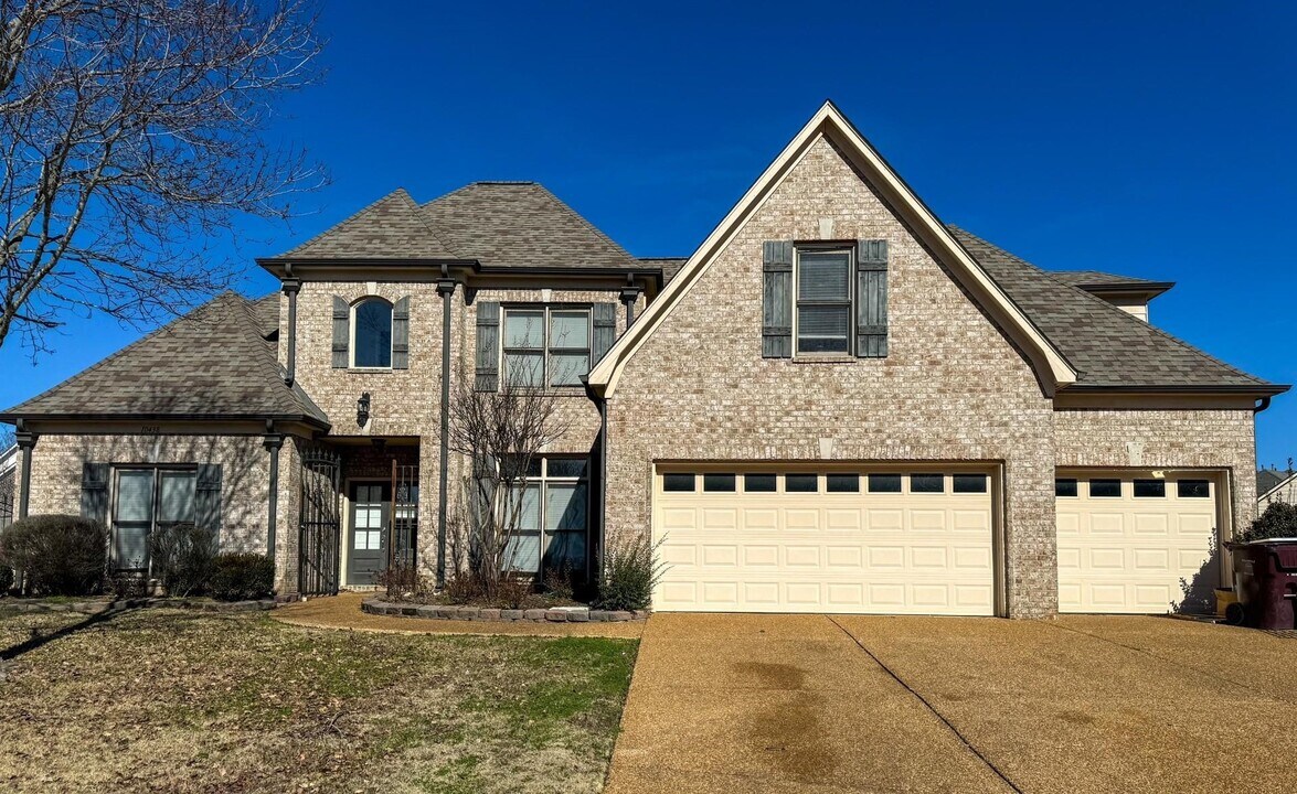 10438 Cloudy Cape Cove in Collierville, TN - Building Photo