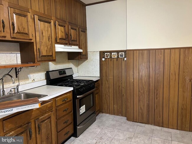 1049 Genesee St in Trenton, NJ - Building Photo - Building Photo