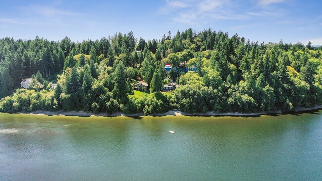 property at 2424 44th Ave NW