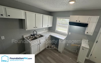 4995 Stacey Rd in Memphis, TN - Building Photo - Building Photo