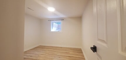 297 Victoria Av in Belleville, ON - Building Photo - Building Photo