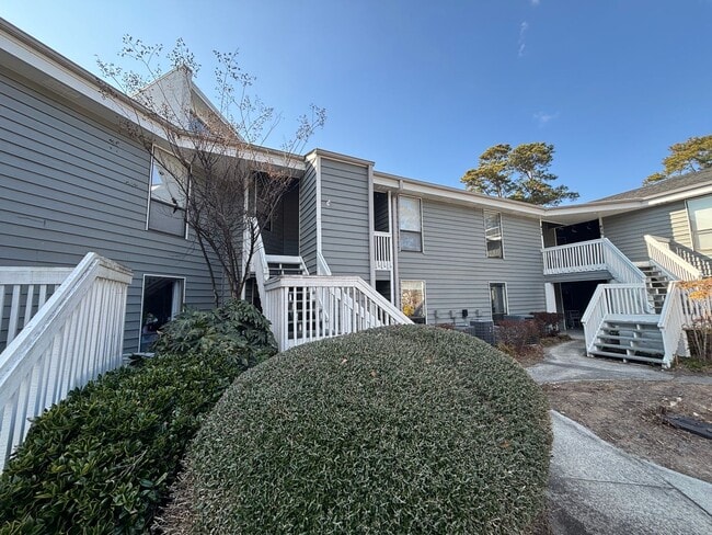 property at 728 Azalea Dr