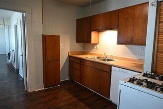 1818 Collins Ave in Wichita Falls, TX - Building Photo - Building Photo
