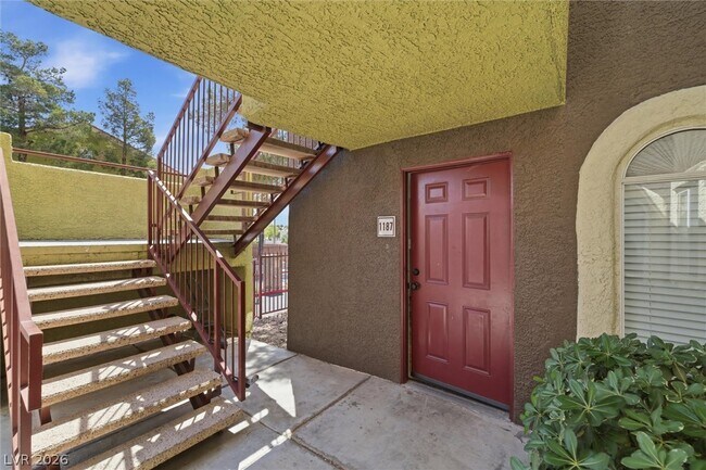 7950 W Flamingo Rd