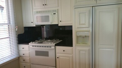 43 E Main St in Los Gatos, CA - Building Photo - Building Photo