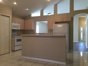 959 Mayfair St in Eustis, FL - Foto de edificio - Building Photo