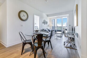 6 Adra villaway in Toronto, ON - Building Photo - Building Photo