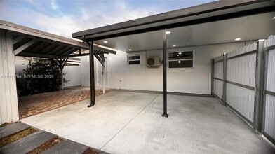 1800 SW 87th Ave in Miami, FL - Building Photo - Building Photo