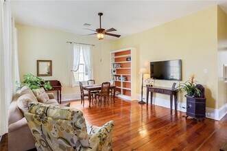 629 Lowerline St, Unit 629 Lowerline St in New Orleans, LA - Foto de edificio - Building Photo