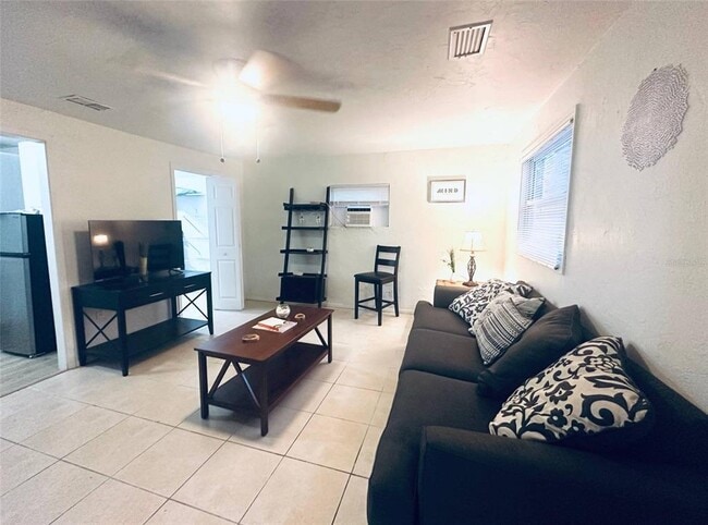 4811 Emerson Ave S in St. Petersburg, FL - Building Photo - Building Photo