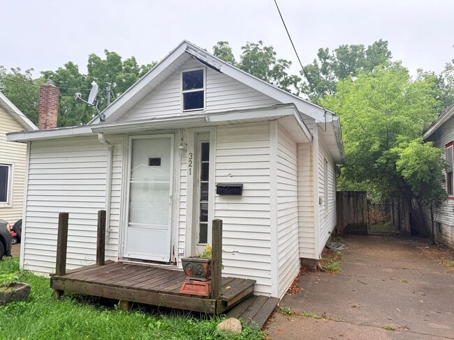 property at 321 Denver Ave
