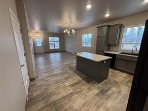 318 Rising Star Ln in Seymour, WI - Building Photo - Building Photo