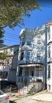27 Sharon Ave, Unit 1 in Irvington, NJ - Building Photo