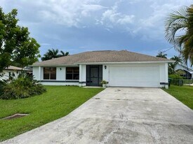 5637 Coral Ave in Cape Coral, FL - Building Photo