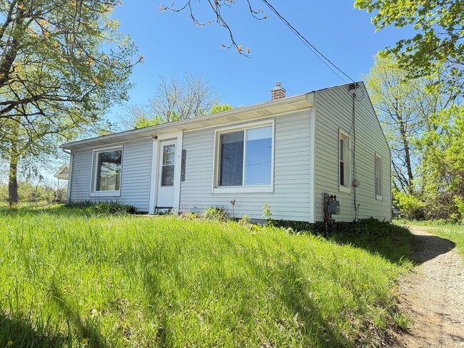 property at 2124 Lansing Ave