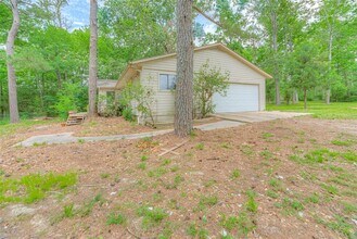 330 Oak Tree Dr in Pointblank, TX - Building Photo - Building Photo