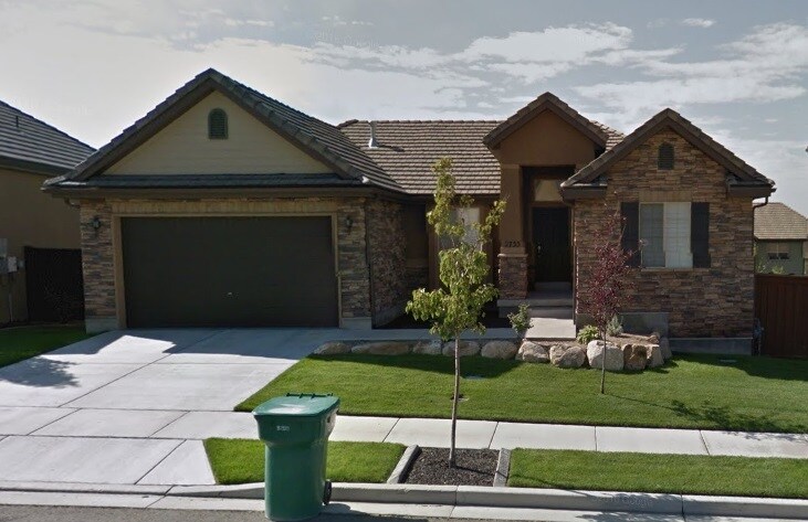 2755 Shady Hollow Lane in Lehi, UT - Foto de edificio