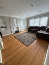 4820 Elm St in Skokie, IL - Building Photo - Building Photo