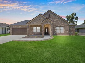 517 N 4th St in La Porte, TX - Building Photo