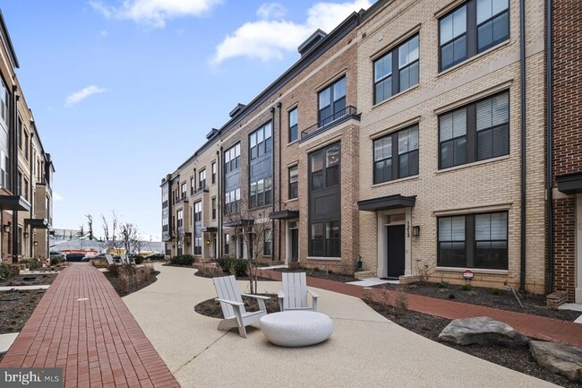 property at 1211 Northside Park Blvd