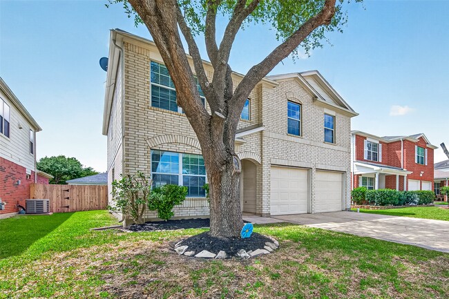 property at 14935 Sugar Mist Ln