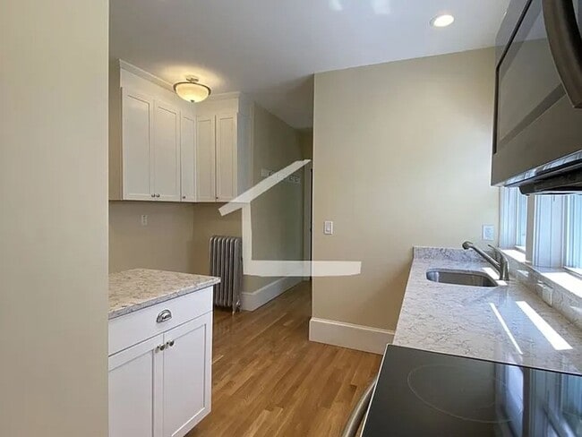 property at 318 Tappan St