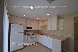 7004 49th Pl E in Palmetto, FL - Foto de edificio - Building Photo