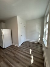 323 Water St, Unit Apartment 1 in Gardiner, ME - Building Photo - Building Photo