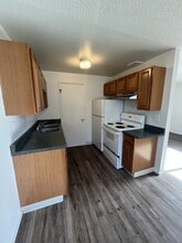 7743 Pacific Ave SE in Olympia, WA - Building Photo - Building Photo