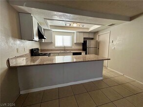 3639 S Van Dyke Ave in Las Vegas, NV - Building Photo - Building Photo