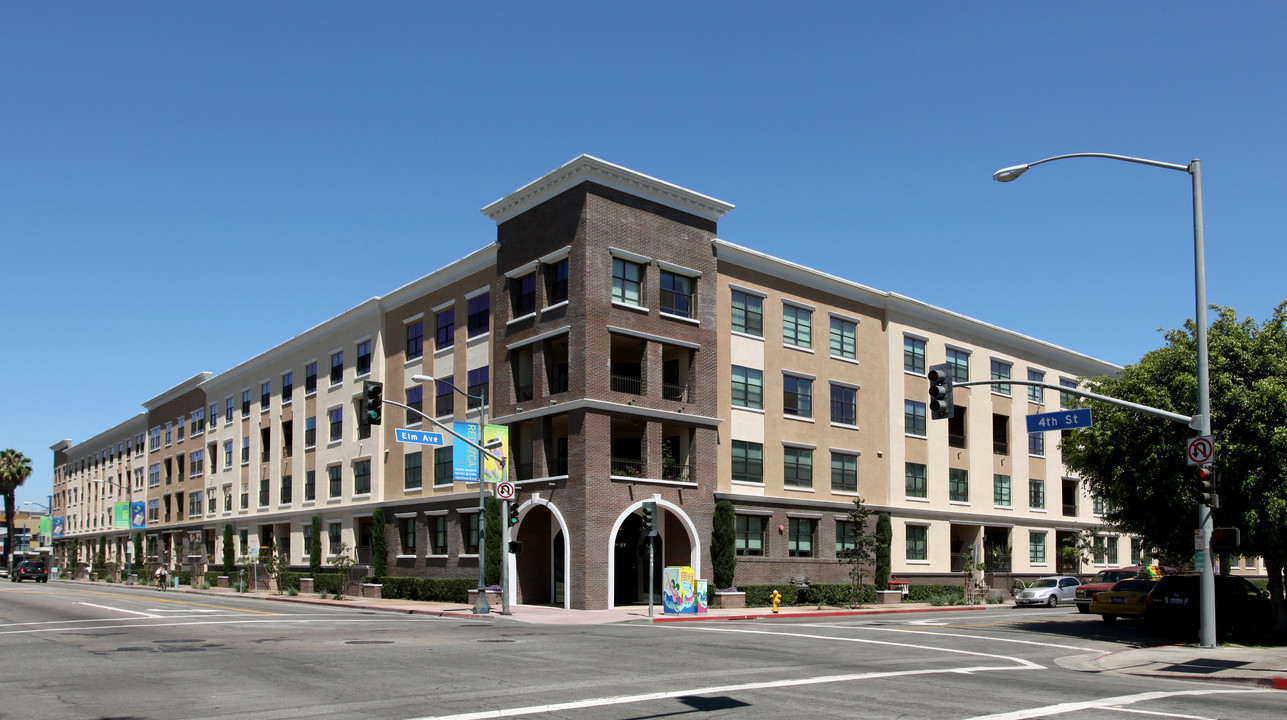 City Place Lofts I in Long Beach, CA - Building Photo