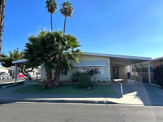 property at 1006 San Nicolas St