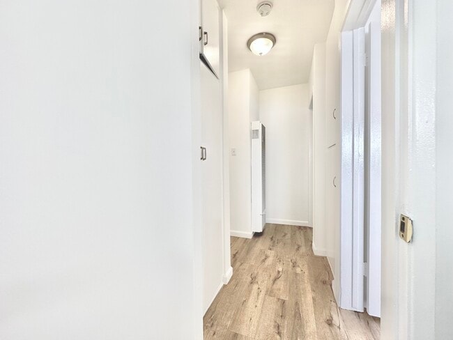 1122 S Shenandoah St in Los Angeles, CA - Building Photo - Building Photo