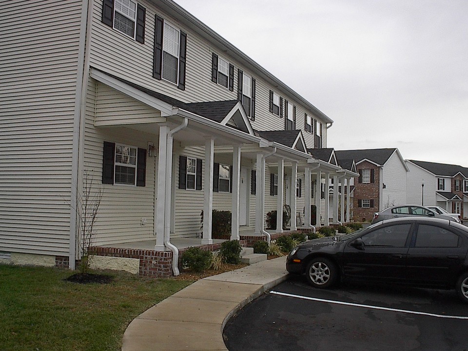 Charleston Plantation Apartments in Crossville, TN - Building Photo