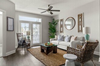 Citrus Village in Tampa, FL - Building Photo - Building Photo