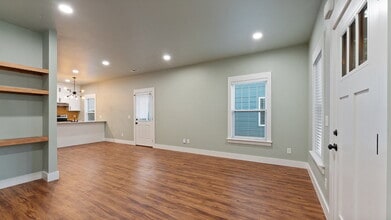 25 W 5th St in Fayetteville, AR - Building Photo - Building Photo