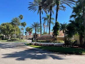 502 SW 158th Ter, Unit 101 in Pembroke Pines, FL - Foto de edificio - Building Photo