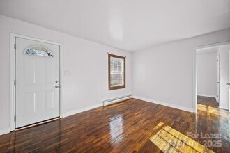 2621 Druid Hls Wy-Unit -1 in Charlotte, NC - Building Photo - Building Photo