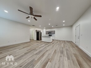 5803 E Bristol St in Wichita, KS - Building Photo - Building Photo