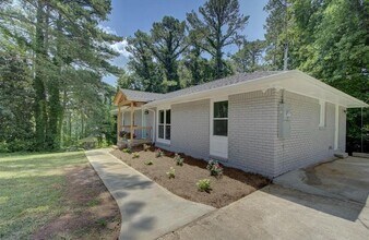 985 Frontier Trail SW in Marietta, GA - Building Photo - Building Photo