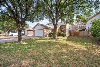 1725 Zydeco Dr in Round Rock, TX - Building Photo - Building Photo