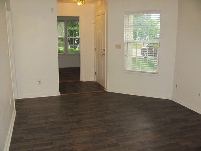5357 Burcham Way in Indianapolis, IN - Building Photo - Building Photo
