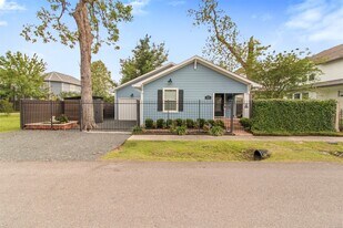 814 E 23rd St in Houston, TX - Building Photo