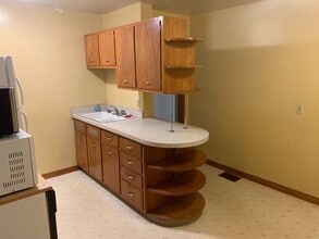 120 W Vermont Ave in Urbana, IL - Building Photo - Building Photo