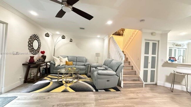 1407 SW 48th Terrace in Deerfield Beach, FL - Foto de edificio - Building Photo