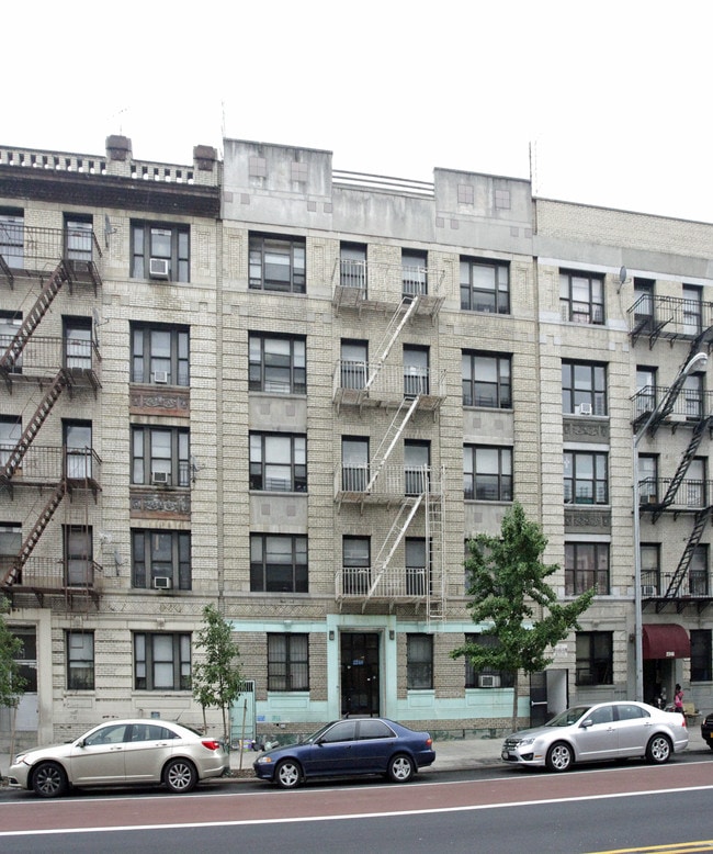 2248 Webster Ave in Bronx, NY - Building Photo - Building Photo