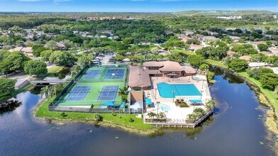 2242 NW 39th Ave in Coconut Creek, FL - Building Photo - Building Photo