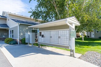 Bentley Apartments in Spokane, WA - Building Photo - Building Photo